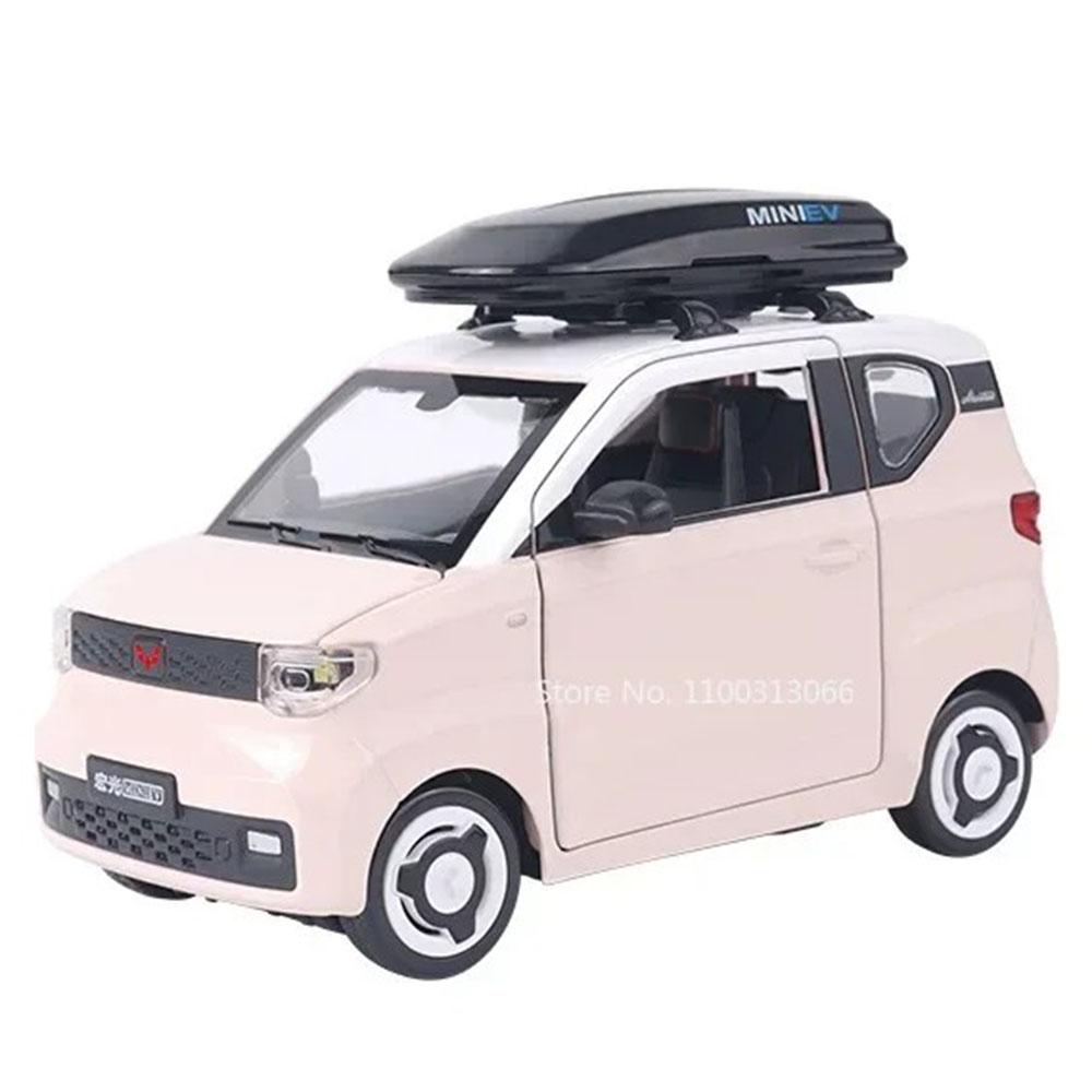 1:24 Scale WULING HONGGUANG MINIEV Metal Car Toy Models Rubber Tires with Light Music Vehicle Collection Toys Kids Festival Gift