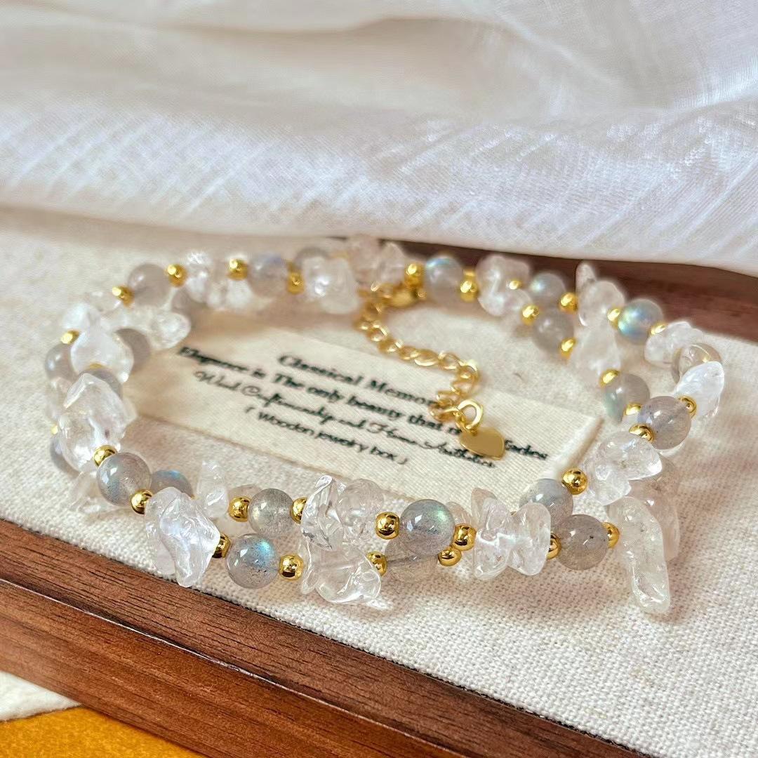 Vintage Natural Gray Moonstone White Crystal Niche High-End Design Necklace Collarbone Chain