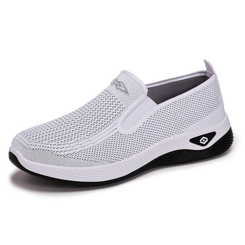 Shoes women's spring and autumn new old Beijing cloth shoes women's shoes middle-aged mother shoes one-pedal flat shoes