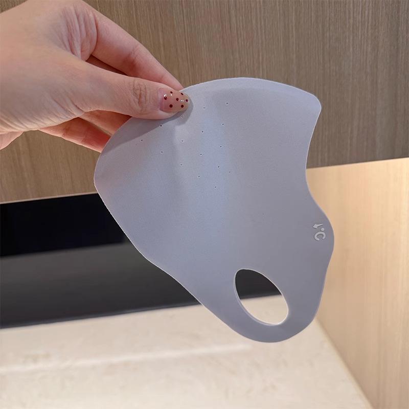 

Breathable Ice Silk Sunshade Mask with UV Protection One Size UPF50+