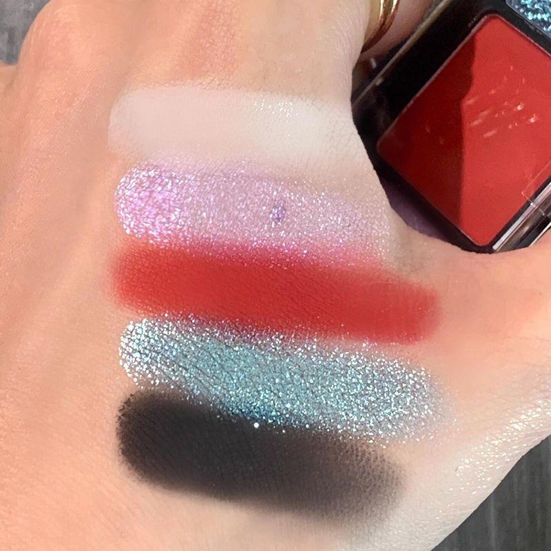 Gothic Style Black and Red Five-color Eyeshadow Palette Pearl Burst Flash Cool Dark System Cos Smoky Gray and Blue Eyeshadow Palette