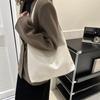 Minimalist Pu Shoulder Bag With Soft Structure And Spacious Interior For Daily Commuting