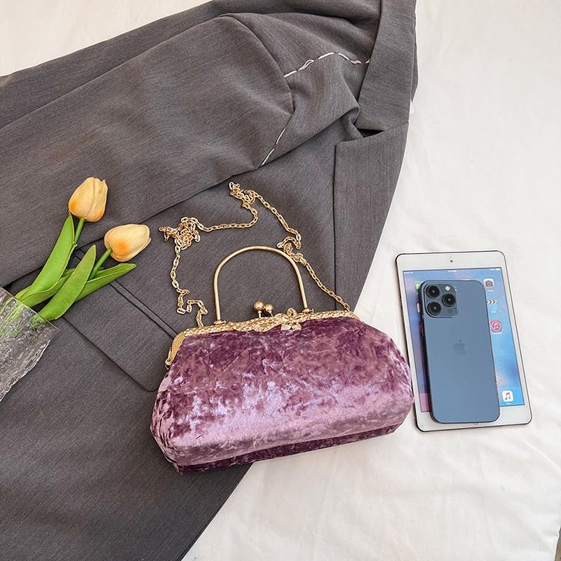 Elegant Velvet Clutch Bag Women Small Shell-Shaped Shoulder With Chain Strap Minimalist Designer Handbag Evening