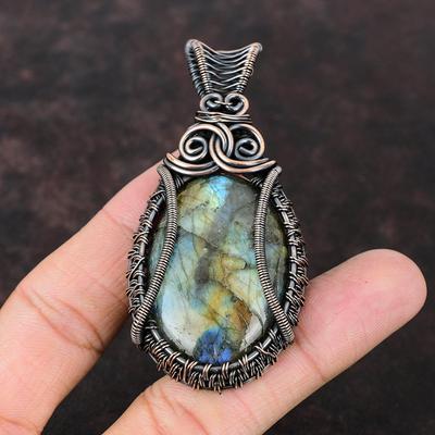 Labradorit Anhänger Kupferdraht Umwickelter Anhänger Labradorit Schmuck Handgefertigter Anhänger Kupferschmuck Edelstein Anhänger Geschenk Drahtwickel Schmuck