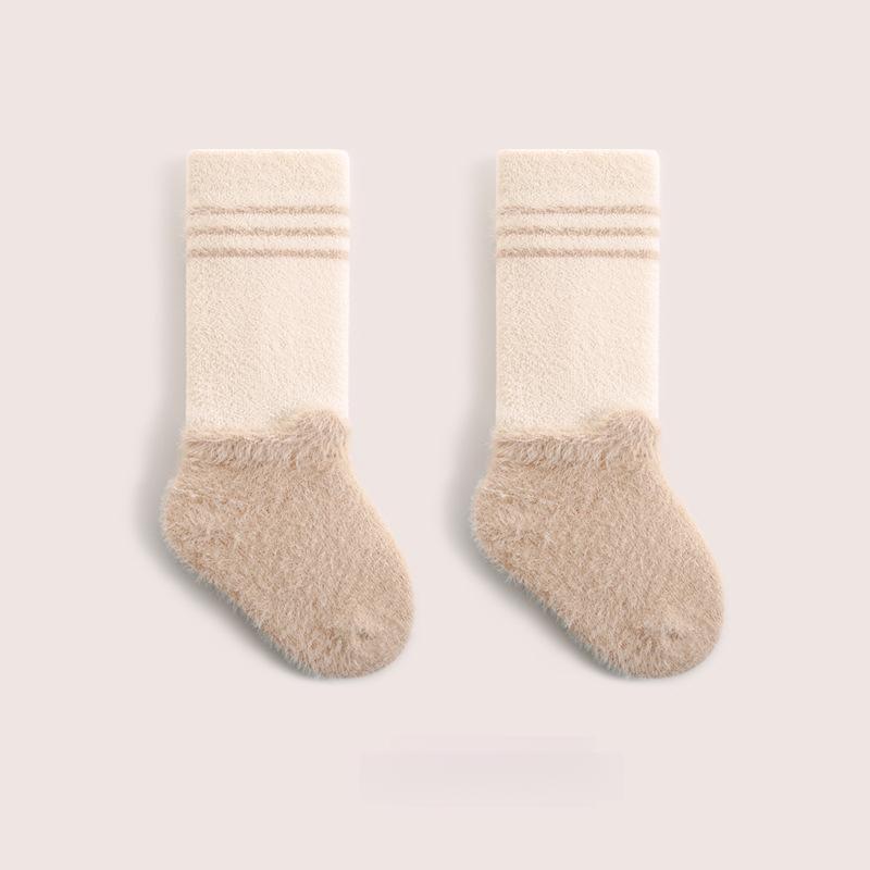 Children's Socks Autumn Winter New Thickened Warm Coral Fleece Boys Girls Socks Seamless Newborn Socks Class A