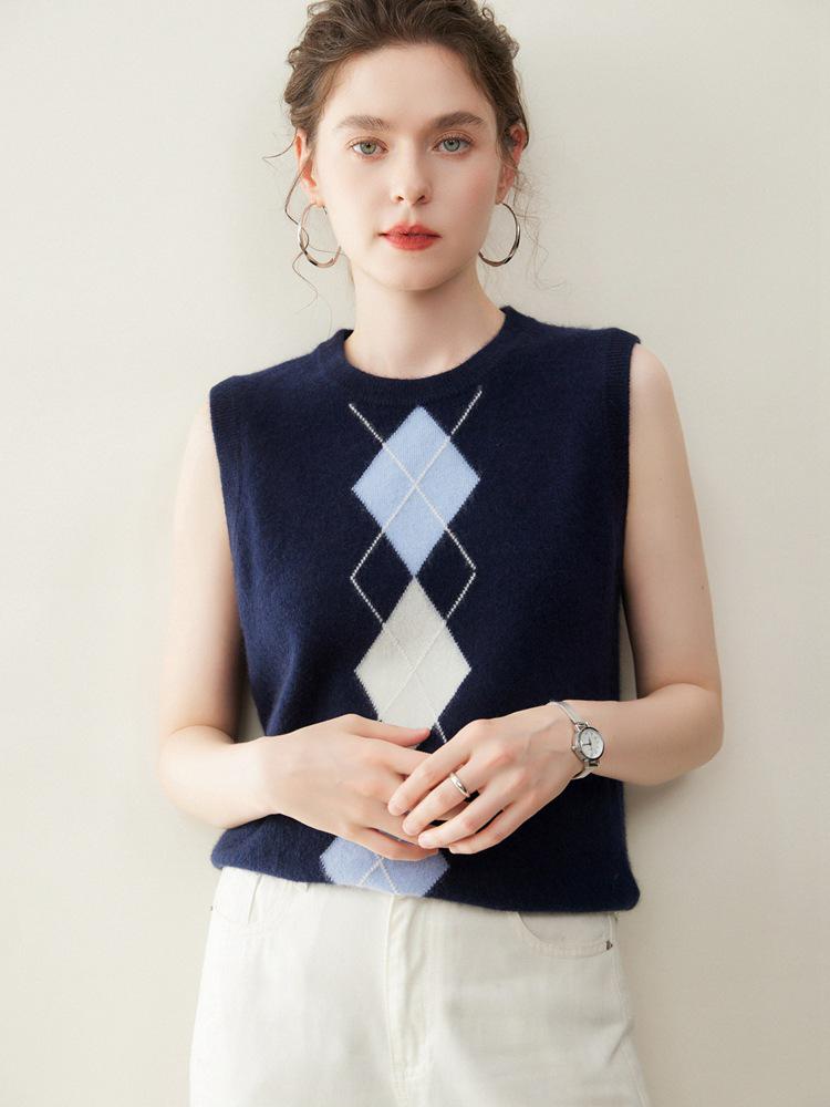Women's Knitted Cashmere Diamond Pattern Sleeveless Vest - Autumn Winter Loose Fit Shawl Style Wool Outerwear.