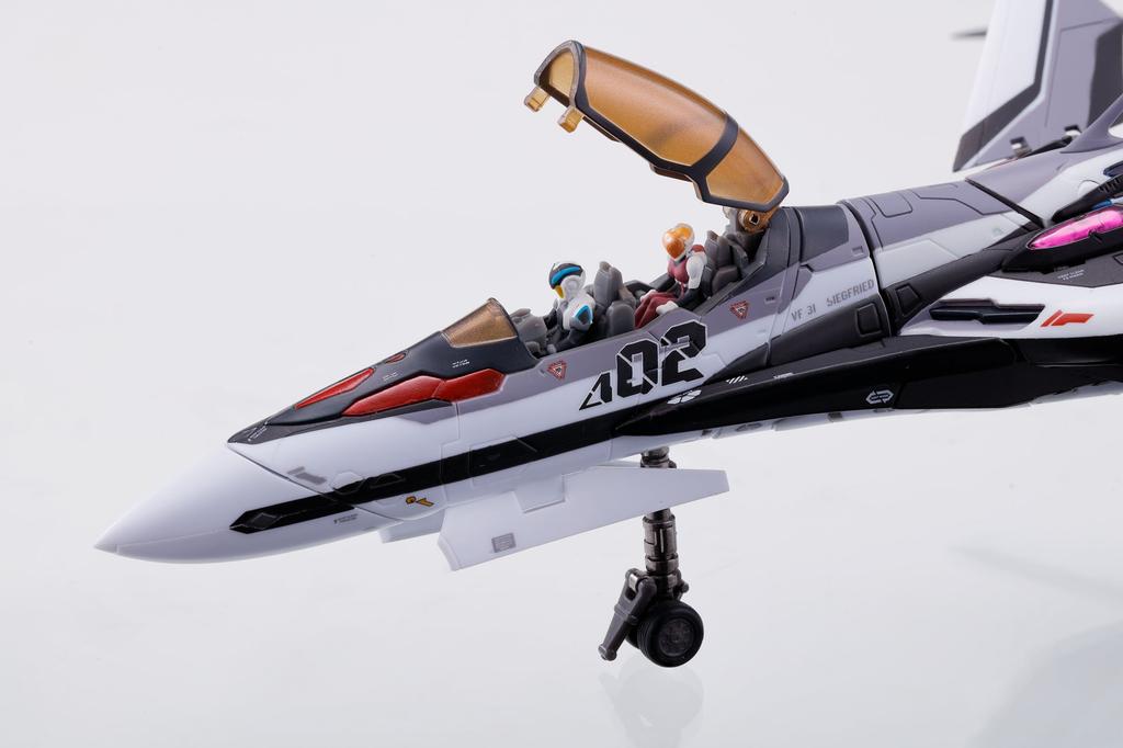 TAMASHII NATIONS DX Chogokin Macross Delta Siegfried 260mm ABS PVC Painted Movable Figure VF-31F (Messer Ihlefeld's Unit) Approx. Die-cast & &