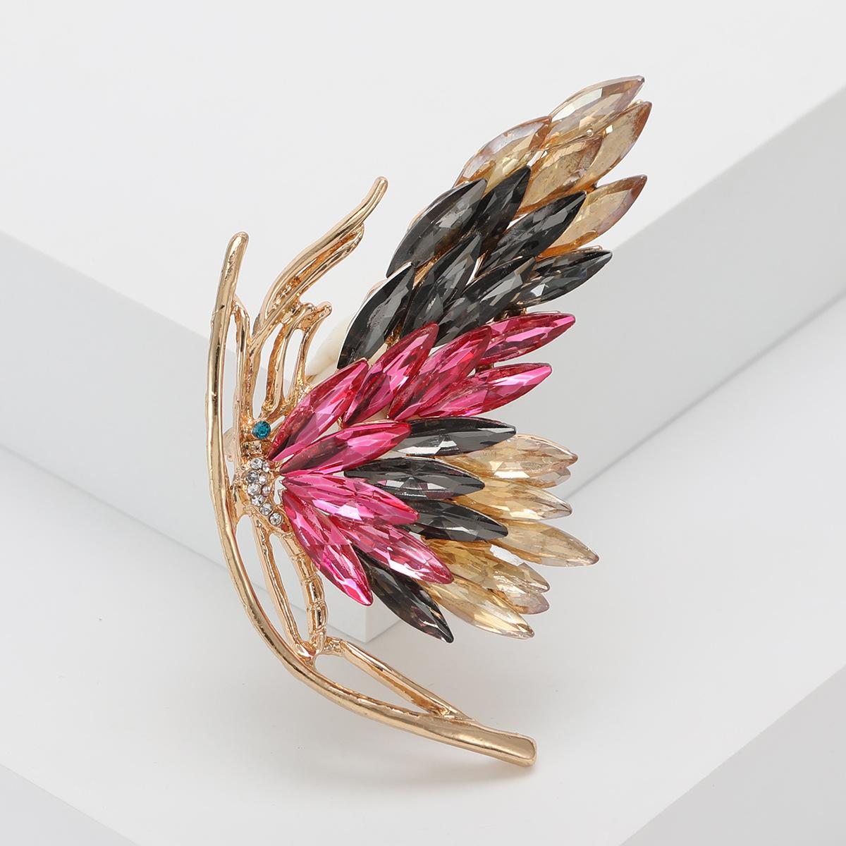 

Высококачественная маленькая брошь-бабочка из кристаллов, роскошная мода, женственность, кардиган, пальто, костюм, аксессуары, не пропускающие свет, булавка для воротника