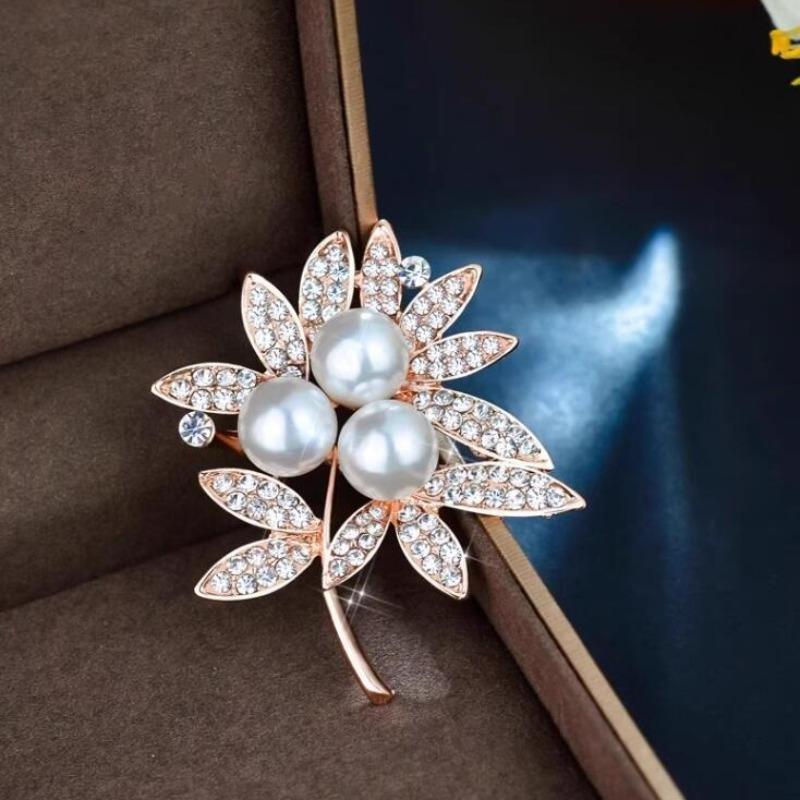 1Pc Simple Leaves Brooch for Women Men Chic Pearl Leaf Brooches Pins Jewelry Trendy Accessories Summer Holiday Gifts