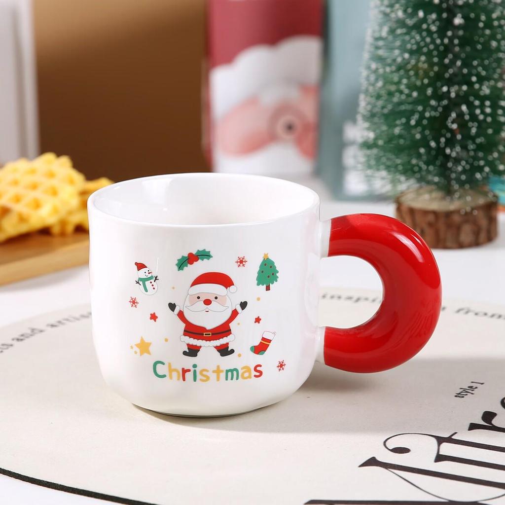 Santa Claus Ceramic Christmas Mug with Lid & Spoon - Cute Cartoon Design
