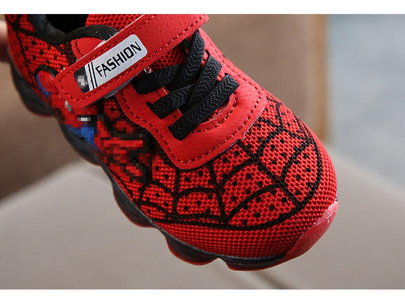 Scarpe Sportive in Rete LED per Bambini - Ragazzi e Ragazze, Età 1-9 Anni, Stile Coreano Primavera/Autunno 2023