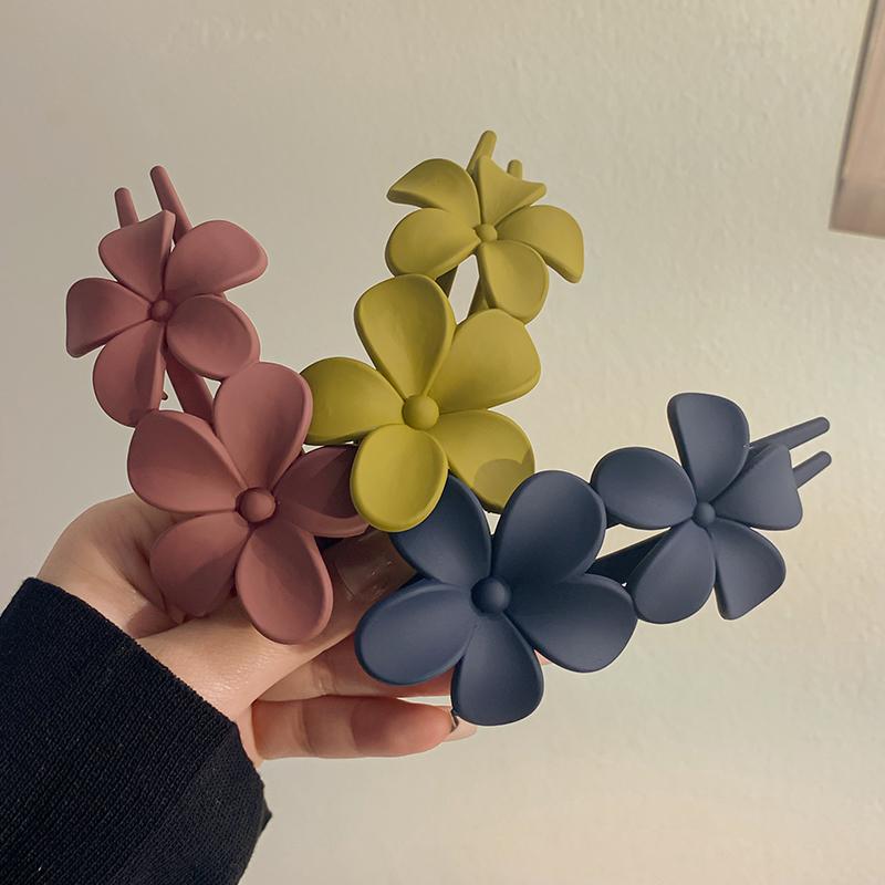 Frosted Flower Hairpin Women Acrylic Plastic Duckbill Claw Hair Clips Barrette Girls Hairpin Ponytail Hair Accessories