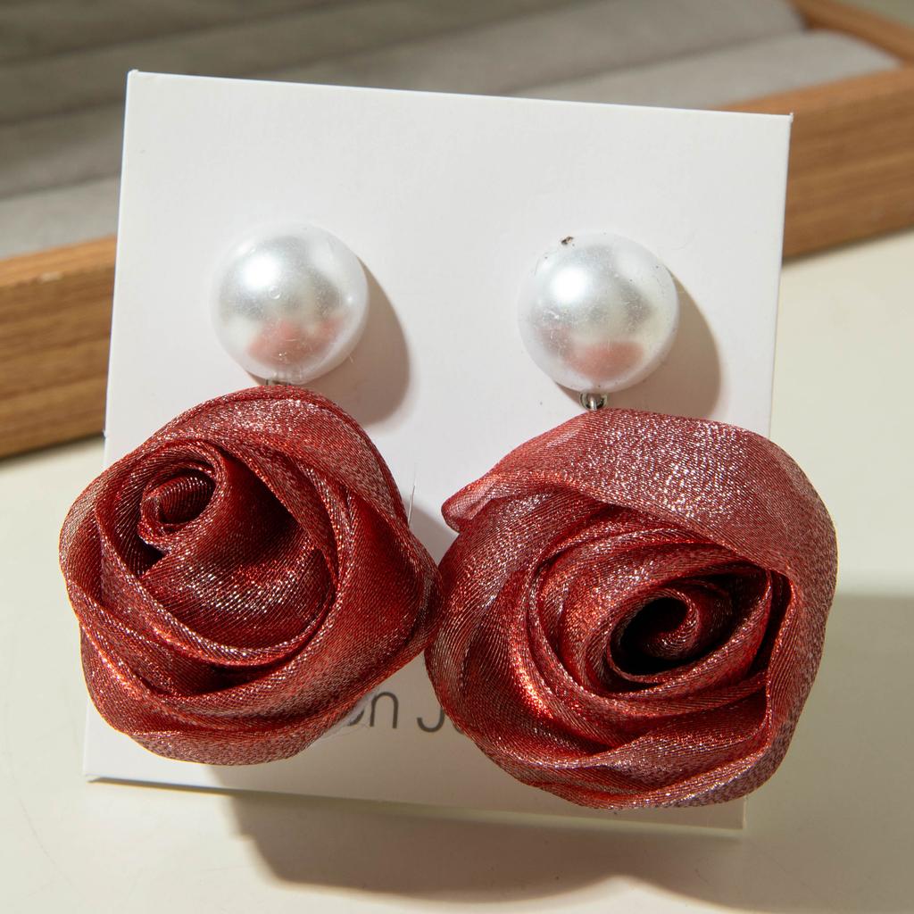 Akcesoria, koreańskie słodkie i świeże tkaniny, kolorowe trójwymiarowe kolczyki z kwiatem pąka róży, kolczyki.