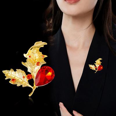 Premium Maple Leaf Brooch Women's Summer Light Luxury Brooch Metal Anti-light Pin Jewelry Wholesale Hat Decoration Men
