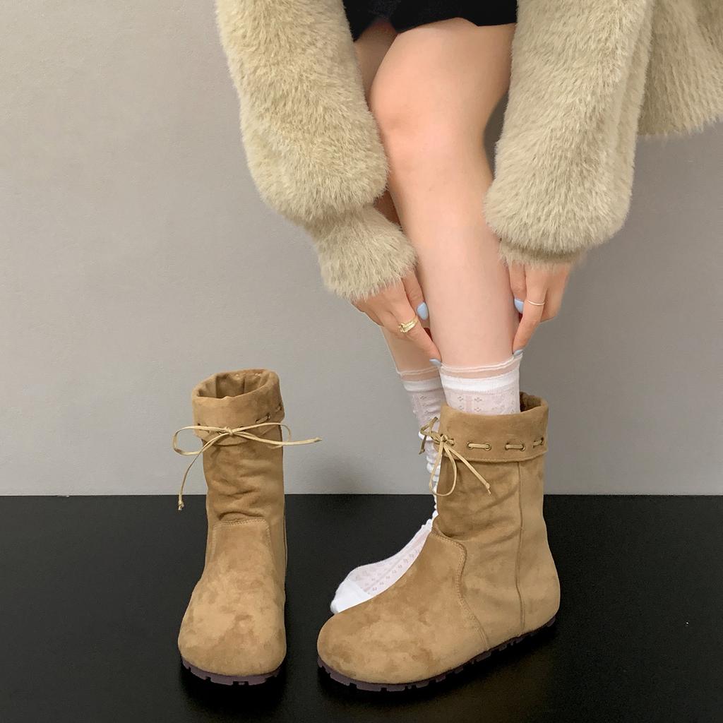 Brown retro inner height-increasing flat boots children's 2025 new autumn versatile skirt soft-soled Maillard short boots