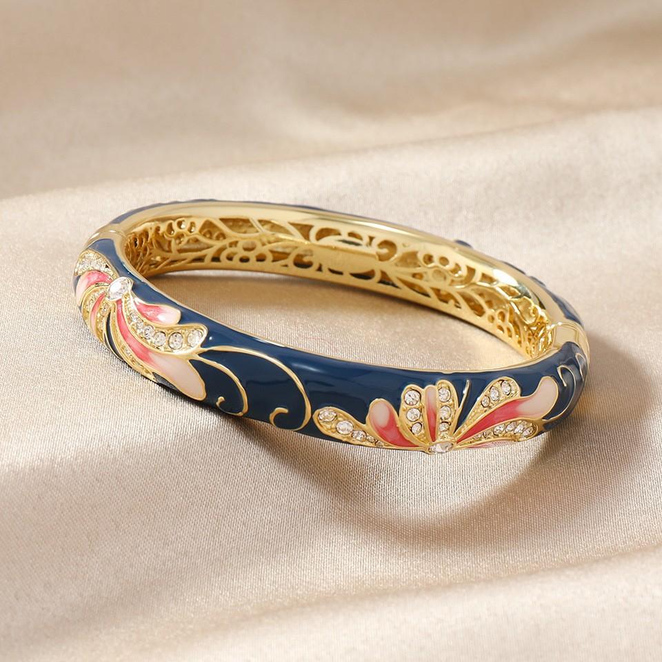 Floral Enamel Openwork Filigree Accessory Bracelet