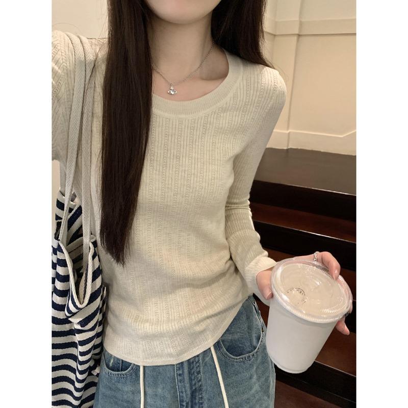 Premium pattern knitted sweater women's spring long-sleeved inner top leaking collarbone bottoming shirt