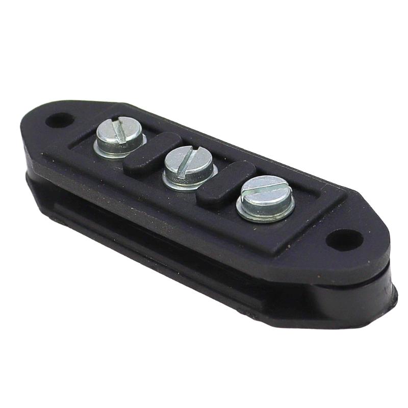 3-pin plastic electrical connector