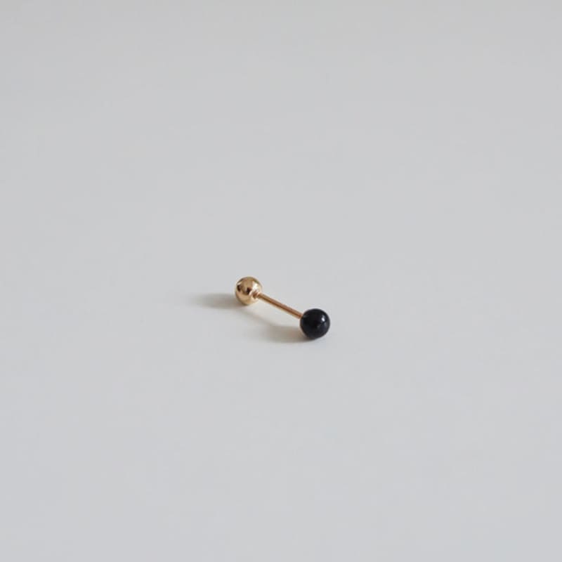 Modernlike 14k Onyx Gold Piercing