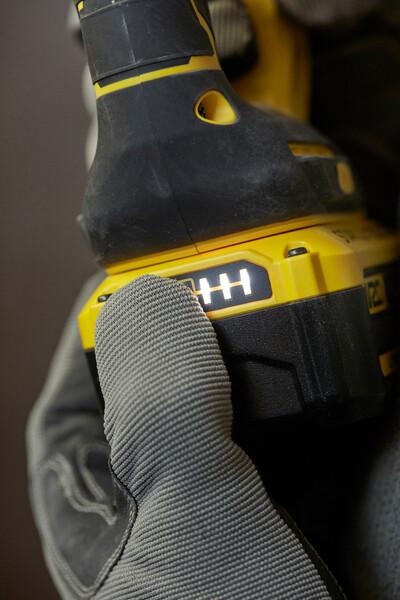 Cordless Rotary Hammer Sds+ V20 18V 2*4.0Ah - S/Sfmch900M2