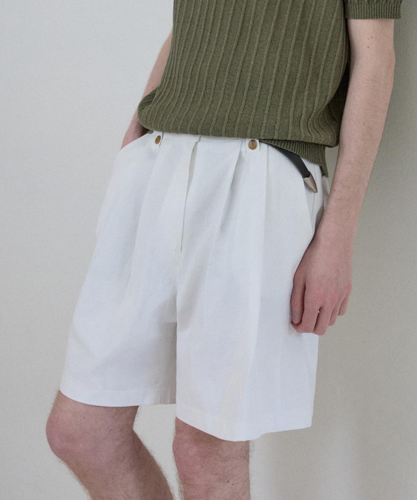 Wednesday Oasis Pure Cotton Double-Pleat Shorts_Ivory(W25-Pt03)