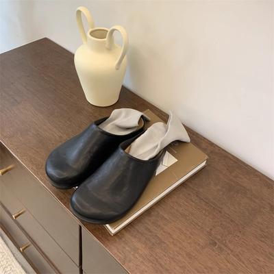 2025 Frühling und Sommer neu einfache Nische einfache Tasche Kopf halbe Hausschuhe Damen Retro runde Zehenpartie dicke Sohle ein Pedal Muleschuhe