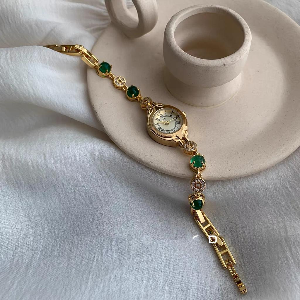 New Women's Watch Green Jade High Quality Diamond Middle Ages Bracelet Gold Watch Luxury Retro Small dial