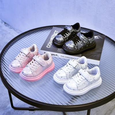 Baskets d'automne pour enfant Étoile mignonne Nouvelle chaussure pour fille Semelle souple Confort Chaussure de skate pour enfant Polyvalente Simple Chaussures pour garçon Chaussures décontractées tendance