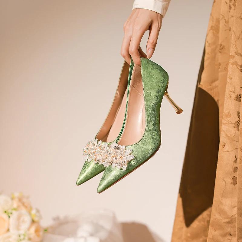 Fashion Shiny Crystal Buckle Luxury Wedding Shoes Women 2024 New Slip On High Heels Pumps Woman Pointed Toe Thin Heeled Party Shoes