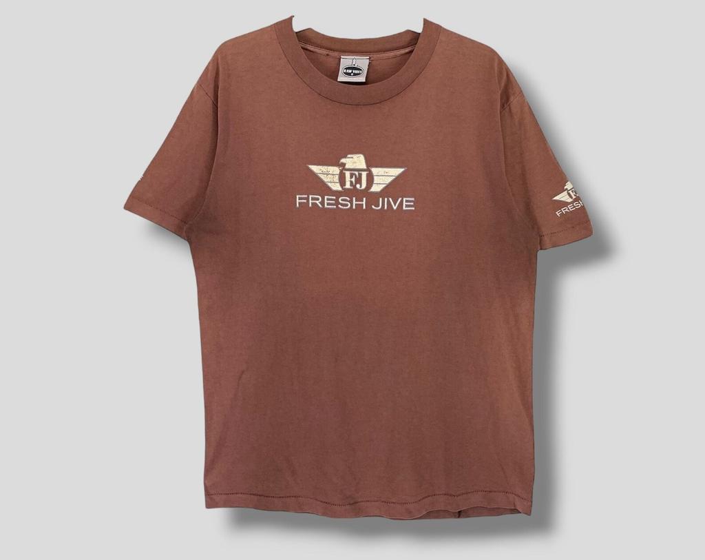 Vintage 90s Freshjive spellout distressed T-Shirt streetwear casual outfit sunfaded brown stitch 90s hip hop Medium