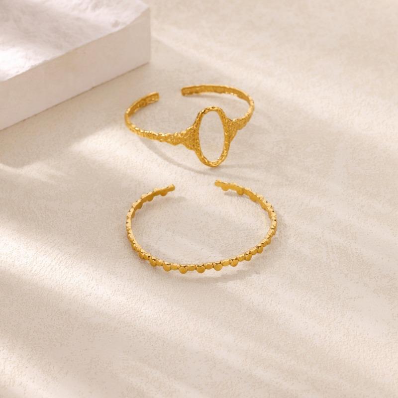 Fashion popular minimalist hollow oval bracelet geometric stainless steel hammer hollow bracelet women's niche bracelet