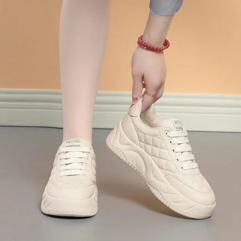 

Черные кроссовки на платформе осень и зима новая коллекция в студенческом стиле увеличивающие рост повседневная обувь для поездок на работу кеды 40