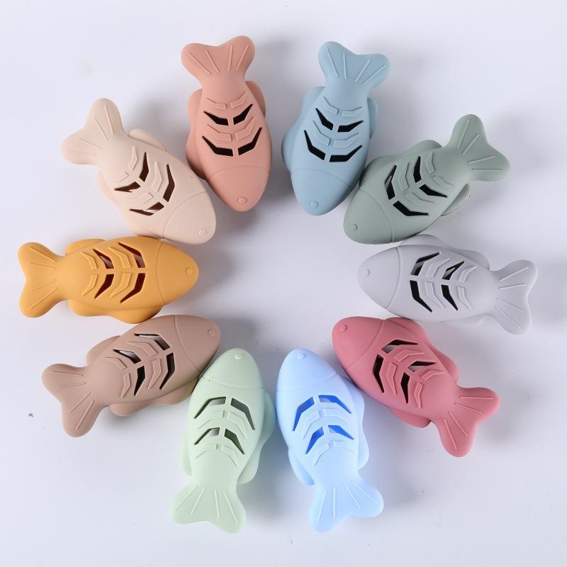 Small Fish Hiding Food Grinding Teeth Entertainment Pets Interactive Toys Durable Bite-Resistant Silicone Hide Snacks Pets Toy