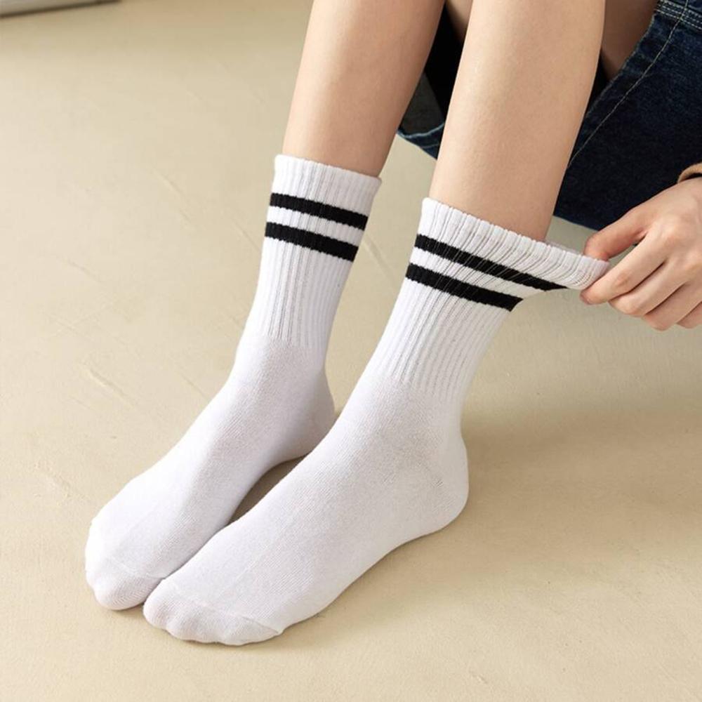 4 Pairs Women Mid Length Socks Simple Versatile Casual Black White Striped Breathable High-Quality Casual Round Neck Socks