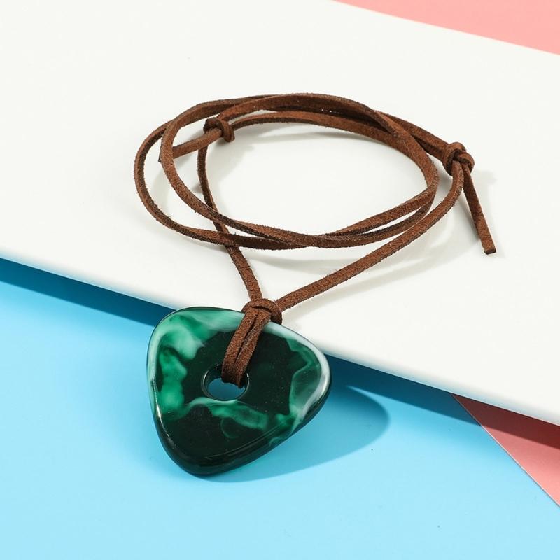 Resin Coraline Stone Necklace Chain Pendant Green Stone Necklace Triangles Charm Rope Chain Halloween Jewelry Accessory