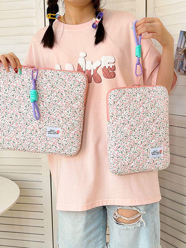Chic Floral Laptop Sleeve for Women - Fits 11, 13, 15-inch Laptops & iPads