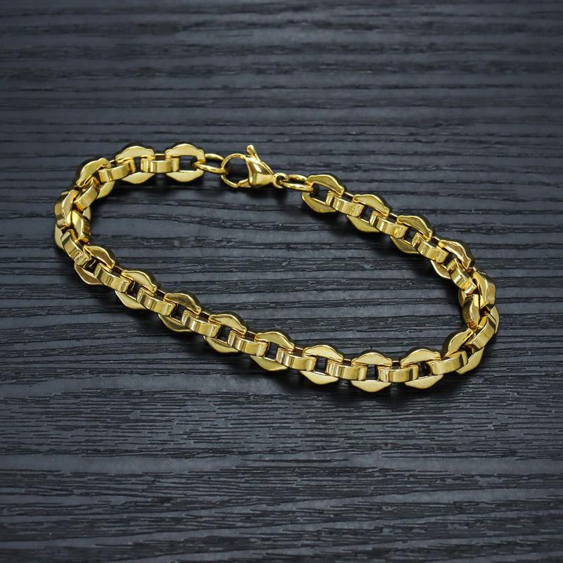 Fashion Stainless Steel Hip-Hop Men'S Bracelet Exaggerated Design Sense Versatile Interlocking Titanium Steel Jewelry