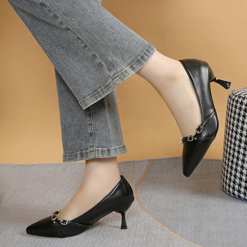 2026 New Women's Summer New Style Luxury Metal Chain Designer Shallow Mouth High Heels Sexy Pointed Dress Office Sandals Female