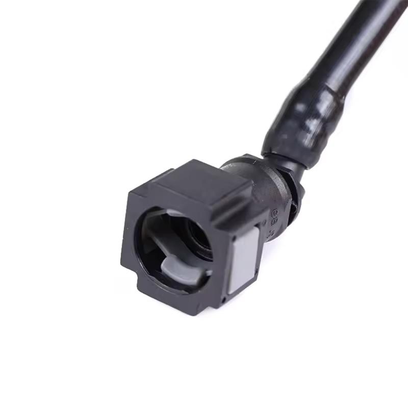 Superior Leak Resistant Fuel Injector Hose BB3Q9K022BH Easy Installation Fuel Line Hose 140cm Designed for Vehicle