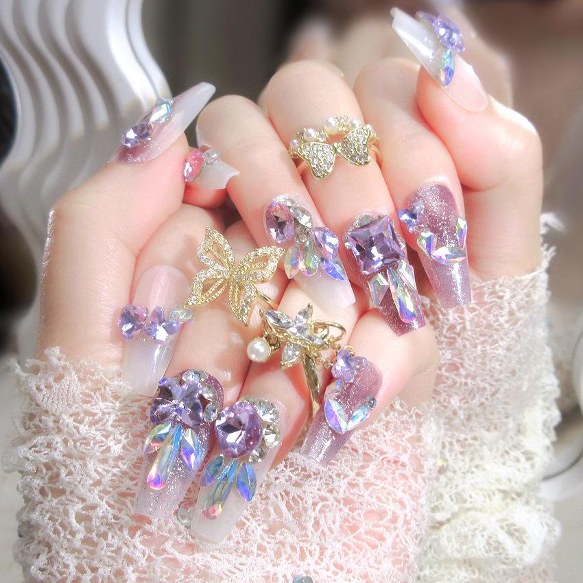 Unghii Medii Coffin Presate cu Designuri cu Strasuri Reutilizabile Acoperire Completă Adeziv pe Unghii False Presate Unghii Artificiale False Unghii Autocolante pentru Femei