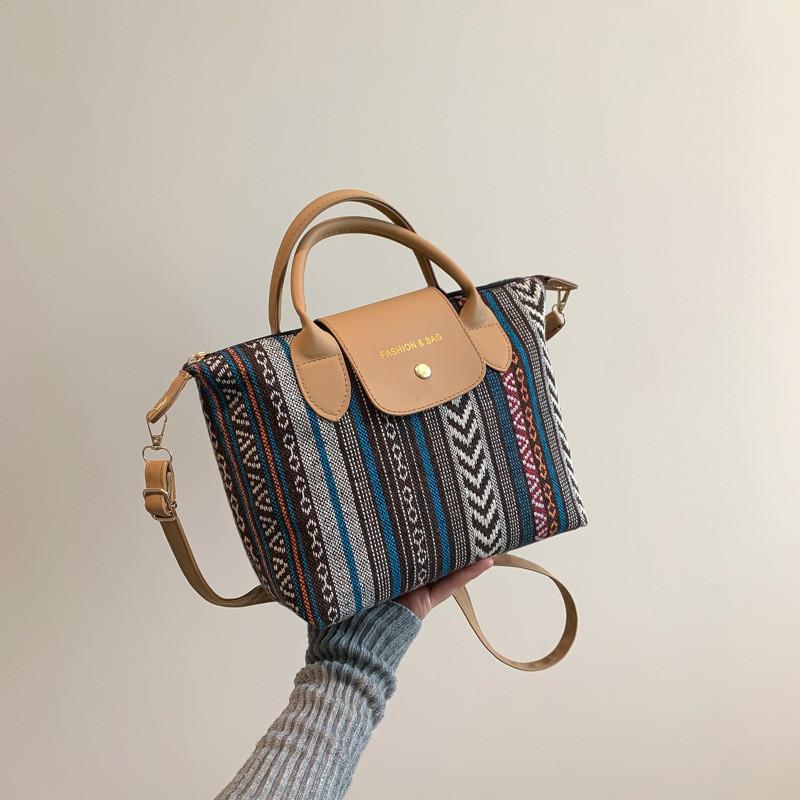 

Fashionable Street Style Single Strap Shoulder Bag For Women In Various Sizes And Attractive Colors Gray Small