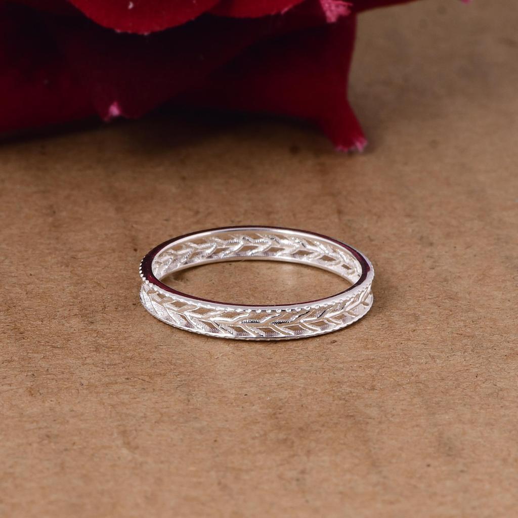 Leaf Pattern Ring, 925 Sterling Silver Band Ring, Nature Inspired Ring, Minimalist Stackable Ring, Vine Band Ring, Dainty Silver Ring, Gift for Her