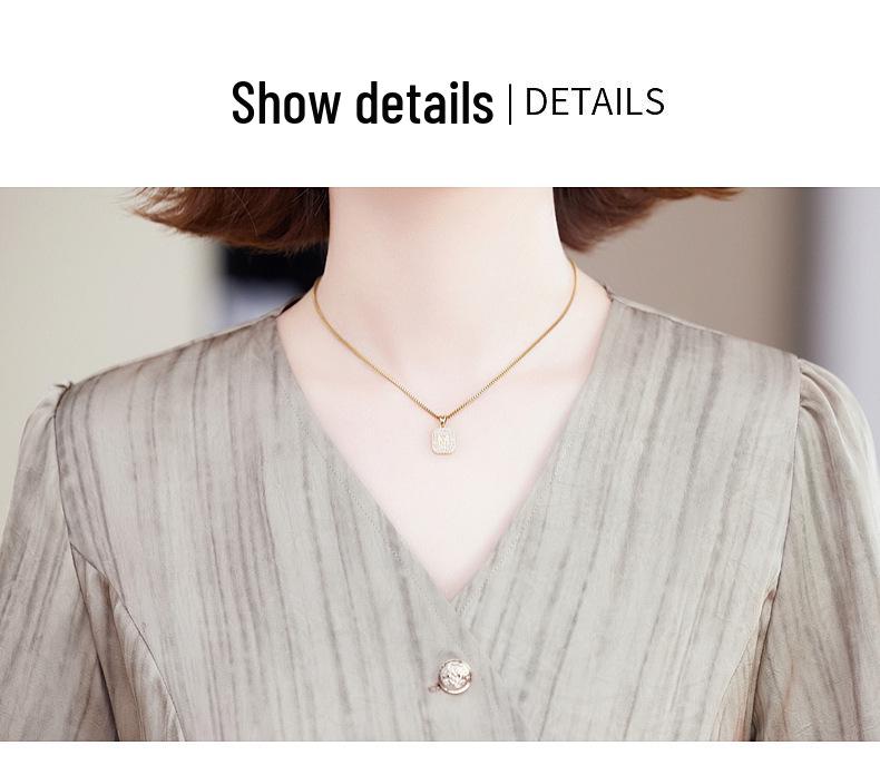 Stylový letní dvoudílný set: Top s krátkým rukávem a kalhoty s širokými nohavicemi pro ženy středního a staršího věku