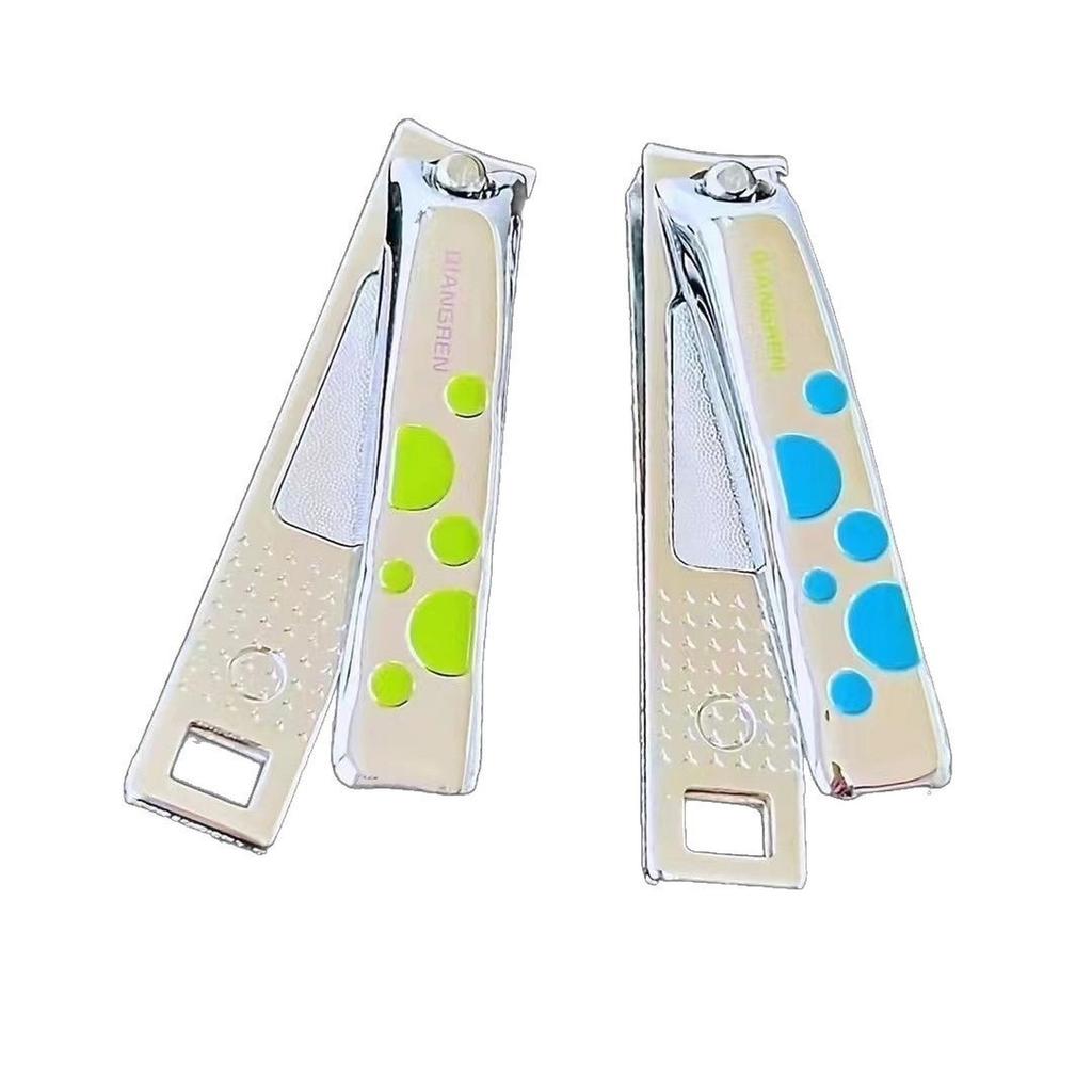 Nail Clipper with Case – Shimaenaga Bird Design, Curved for Fingernails, Portable Size with File & Stopper, Travel-Friendly Japanese Grooming Tool