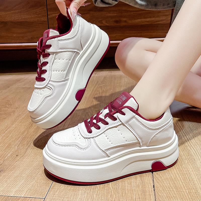 Platform Women's 2026 Spring New Sports and Leisure Shoes Heightening Women's Shoes Lightweight Muffin Board Shoes