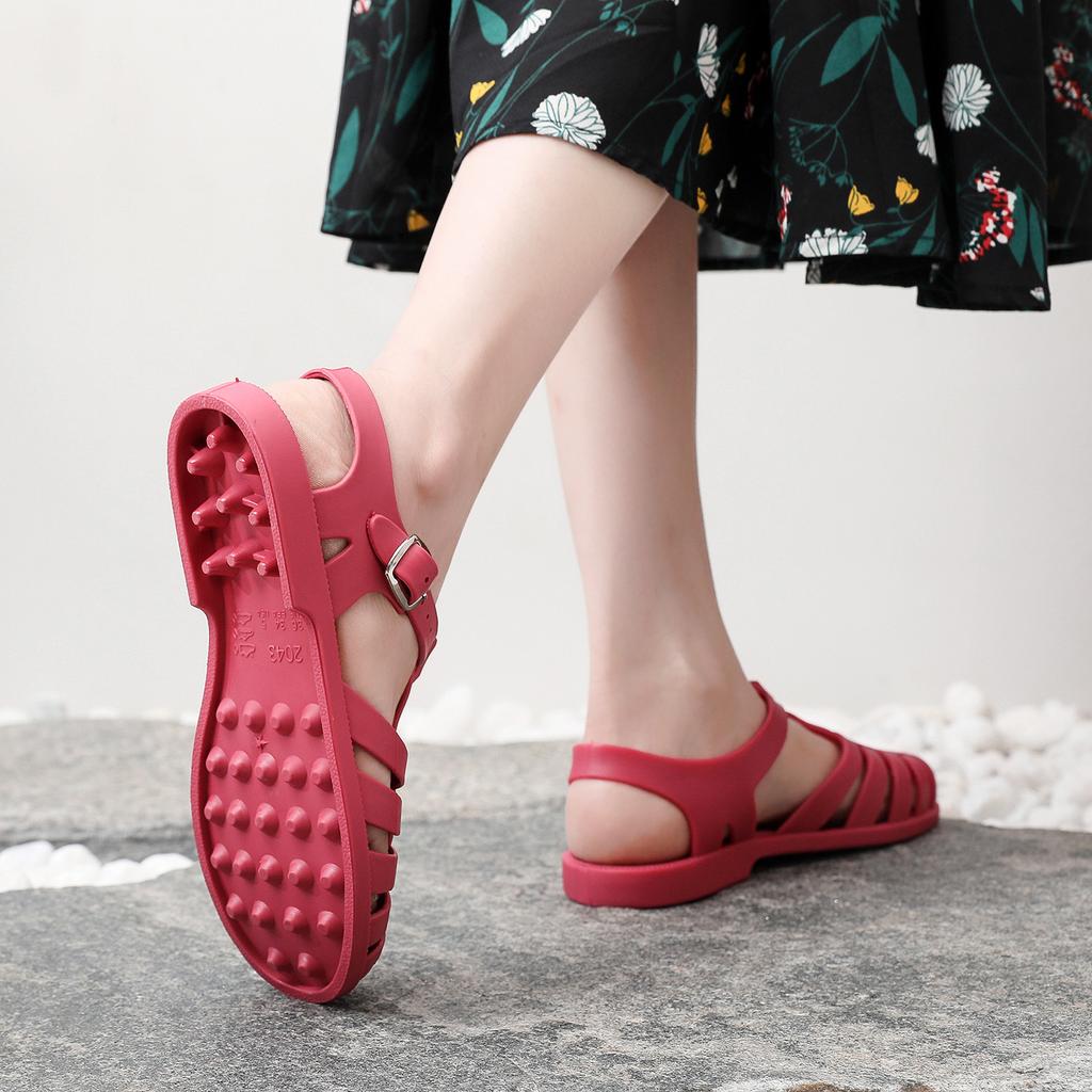 Women's Closed-Toe Hollow Sandals Summer Flat Non-Slip Beach Jelly Shoes Breathable Roman Sandals