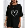 Weißes T-Shirt Mit Herzmuster Und Text Für Freizeitkleidung