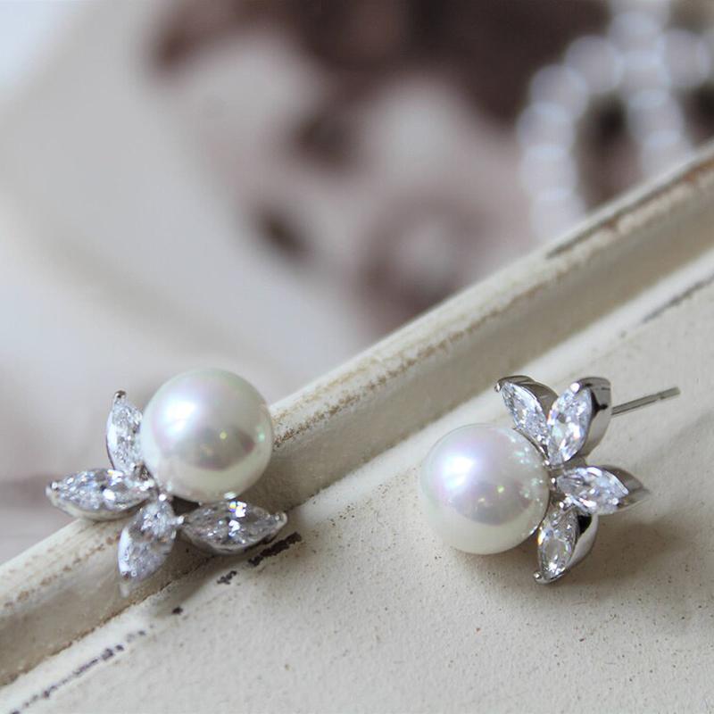 Dainty Imitation Pearl Stud Earrings Fancy Flower Shaped Ear Accessories for Women Daily Wear Earrings Fashion Jewelry