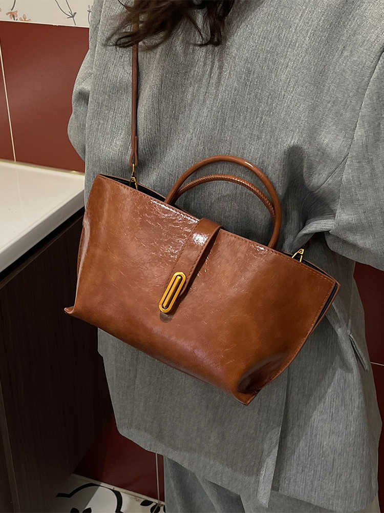 High-grade PU Leather Tote Bag For Women's 2025 Autumn Winter New Single Shoulder Bags Retro Versatile Solid Color Handbag