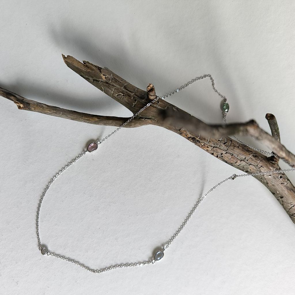 Silver Necklace with Cubic Zirconia, Item Weight 3.71 G (2184775)